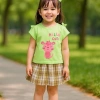 Set áo thun hình Thỏ dễ thương, chân váy caro xòe cho bé gái – Giá chỉ 165.000đ