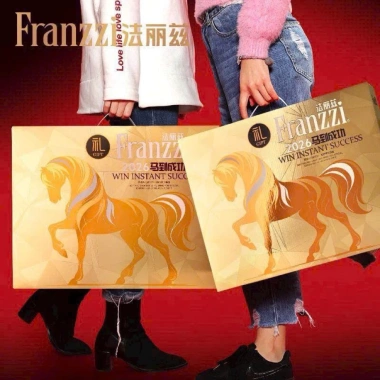 Set bánh quà Tết Franzzi 6 món nội địa, giảm giá 499.000đ, nhận biếu Tết ngay