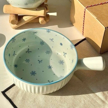 Sét Bát 3 Món Bát Chuôi Cầm + Bát Nhỏ + Thìa Hoa Tiết Hoa Tuyết A.T - Hộp Xốp 122k