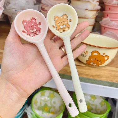 Set bát sứ dễ thương 2 bát + 2 thìa Ati Abin giá ưu đãi 71.000₫
