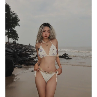 Set Bikini Đan Len Boho Biển Hoa Tím - 499k, Tặng dây chuyền vỏ sò & 2 kẹp hoa