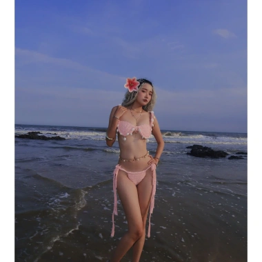 Set Bikini Đan Len Hồng Pastel Boho Pompom Dễ Thương - Giá Ưu Đãi 700k 4