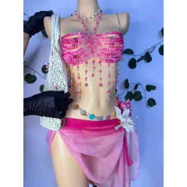 Set bikini nắng hồng, tặng dây chuyền vỏ sò và chip, 2 kẹp hoa - Giá chỉ 1,1 triệu
