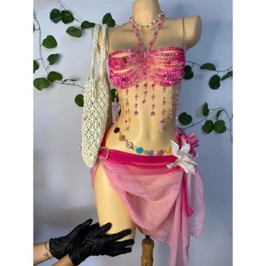 Set bikini nắng hồng, tặng dây chuyền vỏ sò và chip, 2 kẹp hoa - Giá chỉ 1,1 triệu