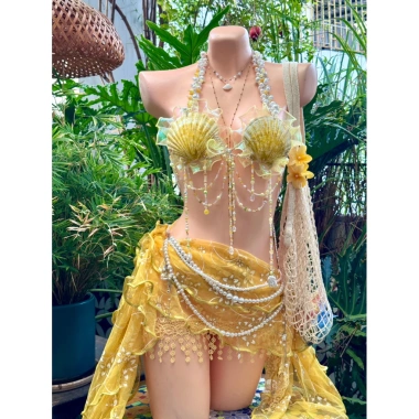 Set bikini Nắng Vàng Ánh Kim và dây chuyền vỏ sò, chip, 2 hoa - 1.29tr