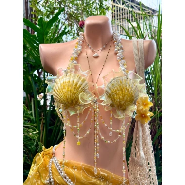 Set bikini Nắng Vàng Ánh Kim và dây chuyền vỏ sò, chip, 2 hoa - 1.29tr