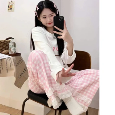 Sét bộ dài mùa đông LAMFASHION: Quần caro dáng suông phối ren, áo tay thun xượt - Giá 220.500₫ 10