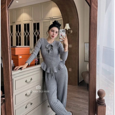 Set bộ len tăm đỉnh nơ ngực viền bèo 3 màu mùa thu đông – Sẵn ship, giảm còn 379k