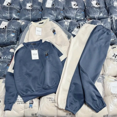 Set bộ nỉ gấu sweater freesize và quần jogger Hàn Quốc Ullzang - Thoải mái đi học, mặc ở nhà chỉ 239k 3 Set bộ nỉ gấu sweater freesize và quần jogger Hàn Quốc Ullzang - Thoải mái đi học, mặc ở nhà chỉ 239k 3