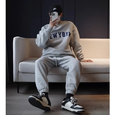 Set Bộ Nỉ Thể Thao NEWYORK Logo Nổi Fom Rộng – Dày Dặn, Mềm Mịn, Co Dãn, Giá 249k VND