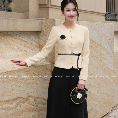 Set chân váy áo dài tay công sở MSB484 - Áo ngắn cúc khoen mix xòe nhung basic chéo