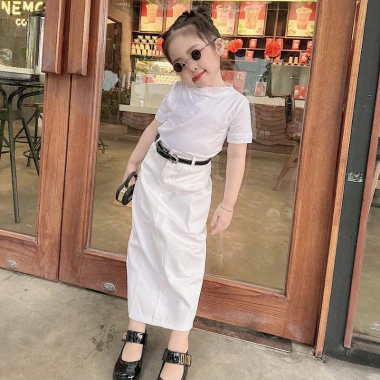 Set chân váy bút chì dài áo thun cotton cổ tròn cọc tay bé gái 7-35kg giá 50.000đ 2