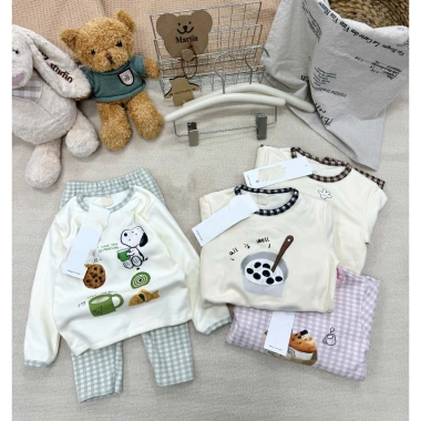 Set dài tay thu đông bé họa tiết siêu dễ thương, phối quần caro, size 7‑25kg Giá ưu đãi 136,300₫ 9