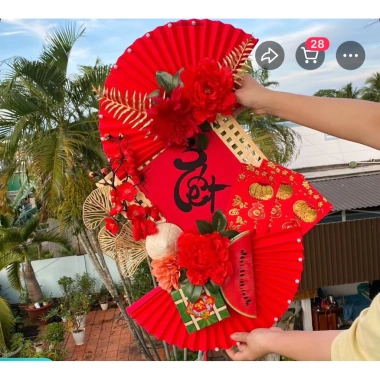 Sét Derco Tết Mành Tre Phối Quạt Đỏ – Trang trí Tết sang trọng, giá 119.000₫