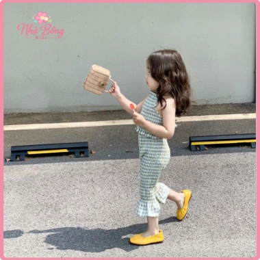 Set Đồ Bé Gái Áo Hai Dây + Quần Ống Loe Caro Cotton Mềm Mát - Giá Ưu Đãi 208.000đ 2