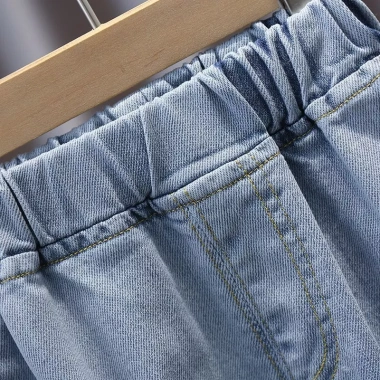 Set Đồ Bé Trai Áo Thun Ngắn Tay và Quần Jeans Hàn Quốc Mùa Hè 188.500₫ 7
