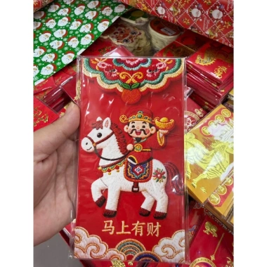Set đồ đôi nam sơ mi tay dài và đầm yếm đỏ Tết, kèm áo ngà nữ 485.000₫
