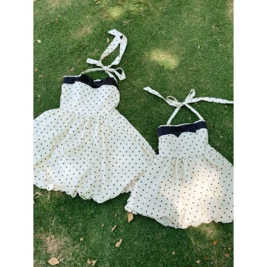 Set Đồ Gia Đình Chấm Bi Đen - Đồ Đôi Trẻ Trung Form Bí, Thích Đi Biển, Du Lịch, Picnic - 140.000₫