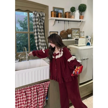Set Đồ Ngủ Nữ Dài Tay Vintage Ren - Pyjama Cao Cấp Màu Đỏ Giá 299k