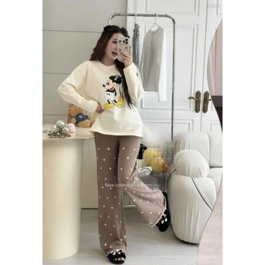 Set đồ nữ áo thun dài tay kem, quần dài chấm bi Lily in Mickey HCOM3.346 6