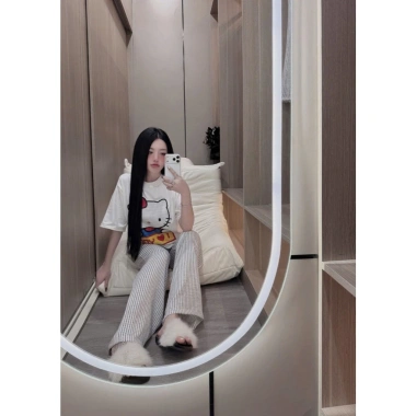 Set Đồ Nữ Hello Kitty Áo Thun Form Rộng Quần Dài Suông Dễ Thương Mặc Nhà HCOM27.008