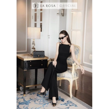 Set Đồ Nữ La Rosa – Áo Sát Nách Peplum Đính Đá Vai + Quần Tây Ống Suông – 559k