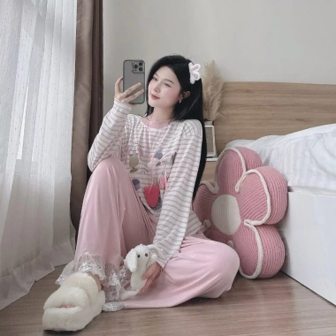 Set đồ nữ LILY HCOM26.659 - Áo thun kẻ họa tiết dài tay + quần suông siêu xinh thu đông, giảm giá 248k 5