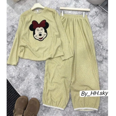 Set đồ nữ sang chảnh bộ len thỏ chấm bi Mickey - Mẫu mới, giá ưu đãi 405.000 VNĐ 9 Set đồ nữ sang chảnh bộ len thỏ chấm bi Mickey - Mẫu mới, giá ưu đãi 405.000 VNĐ 9