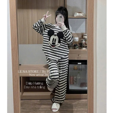 Set đồ nữ sang chảnh, đồ mặc nhà, bộ Mickey kẻ zip, quần xuông hot dh100 - 336.420₫