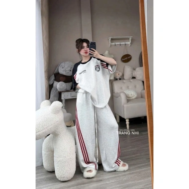Set đồ thể thao nữ nỉ dày áo khoác zip sọc đỏ xanh rộng quần dài - Giá 289.000₫