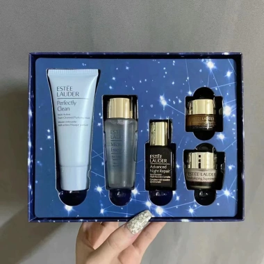 Set dưỡng da Estée Iauder - Chống lão hóa, dưỡng ẩm, phục hồi da, giảm giá 23%