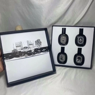 Set Giff Nước Hoa Mini Diptyque 30ml 4 Chai - 4 Mùi Xuất Sắc, Giá 400k Giảm 20%