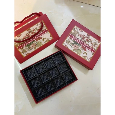 Set hộp cứng đựng socola bonbon 8-9-12 ô kèm túi - sang trọng, giảm còn 32.800₫ 10