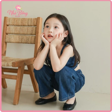 Set Jean Bé Gái Áo Hai Dây Quần Ống Suông Lưng Thun Chất Mềm Mịn Co Giãn 239.000₫