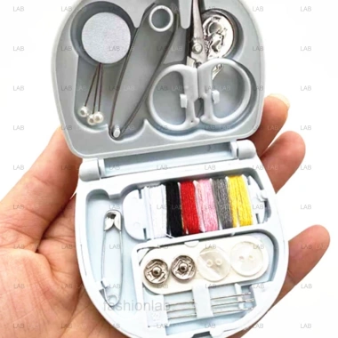 Set kim chỉ may vá du lịch bỏ túi hộp nhỏ tiện lợi Giá chỉ 28.600₫
