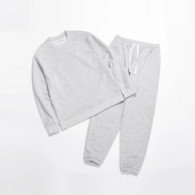 Set LADOS-7.143 áo sweater và quần jogger CVC 2 da form trẻ trung năng động 353.000đ 8