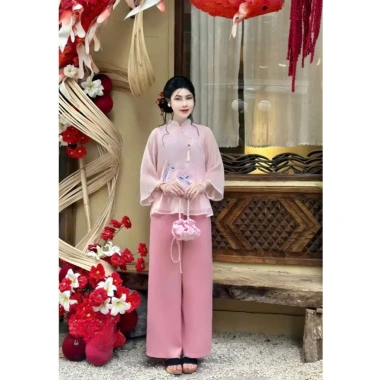 Set lam nữ áo tay lửng cổ trụ ren thêu hoa lạc 2 lớp cao cấp đính ngọc + quần dài suông rộng – Giá Tết 235.060đ