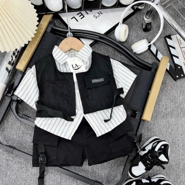 Set M16 bé trai áo sơ mi kẻ, áo ngoài, quần phối, túi hộp 8-28kg - Giá 147.000đ 3 Set M16 bé trai áo sơ mi kẻ, áo ngoài, quần phối, túi hộp 8-28kg - Giá 147.000đ 3
