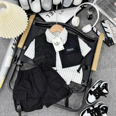 Set M16 bé trai áo sơ mi kẻ, áo ngoài, quần phối, túi hộp 8-28kg - Giá 147.000đ 4 Set M16 bé trai áo sơ mi kẻ, áo ngoài, quần phối, túi hộp 8-28kg - Giá 147.000đ 4