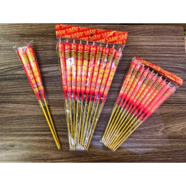 Sét nến cây, nến que đi mộ thân thiện môi trường - chắn gió không cần đế, 25.000₫