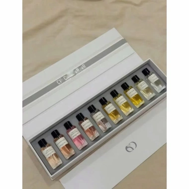 Set Nước hoa Đề-0 Limited 2.025 EDP 10x7.5ml Fullbox và Túi giấy - Giá chỉ 4,5 triệu
