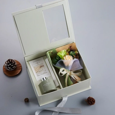 Set quà 20/10 tinh dầu khuếch tán + bó hoa sang trọng QT01 - Giá ưu đãi 128k 8