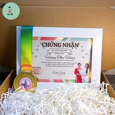 Set Quà Khung Ảnh Huy Chương Tặng Mẹ Cô Giáo Hộp và Rơm, 135k, 20/10 20/11 8/3