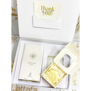 Set Quà Tặng 20/10 Maison Alhambra Delilah Blanc EDP 100ml + Nến Thơm - Giá ưu đãi 1,090,000₫