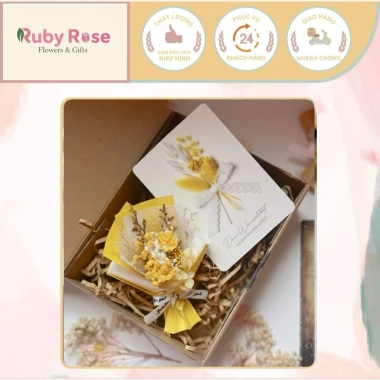 Set quà tặng 8/3 hoa khô Ruby Rose xinh xắn – chỉ 29.950₫, tặng người thân, bạn bè, người yêu