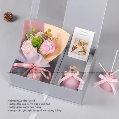 Set quà tặng 8/3 QT01M: tinh dầu nước hoa khuếch tán và bó hoa sang trọng, giá chỉ 128.000