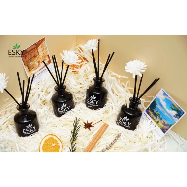 Set Quà Tặng Cao Cấp ESKY Aroma Garden 50ml Tinh Dầu Cắm Que Cho Sinh Nhật Nam Nữ 5 Set Quà Tặng Cao Cấp ESKY Aroma Garden 50ml Tinh Dầu Cắm Que Cho Sinh Nhật Nam Nữ 5
