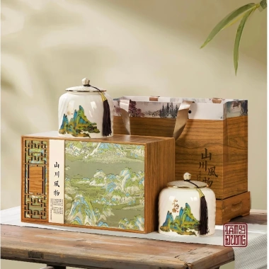 Set Quà Tặng Cao Cấp Trà Long Chiết Giang – Dư Vị Ngọt Bùi, Hương Thơm Đậm, Quà Tết 1.339.000₫
