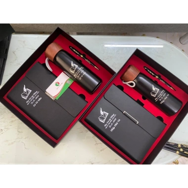 Set quà tặng doanh nghiệp: Sổ tay da + Bình giữ nhiệt nắp gỗ + Bút ký khắc logo - Giảm 20%