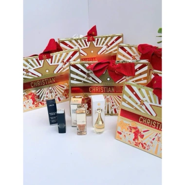 Set Quà Tặng Limited New Year 2.026 3 Món Mini Son Nước Hoa Serum Giá Ưu Đãi 1.157.000đ